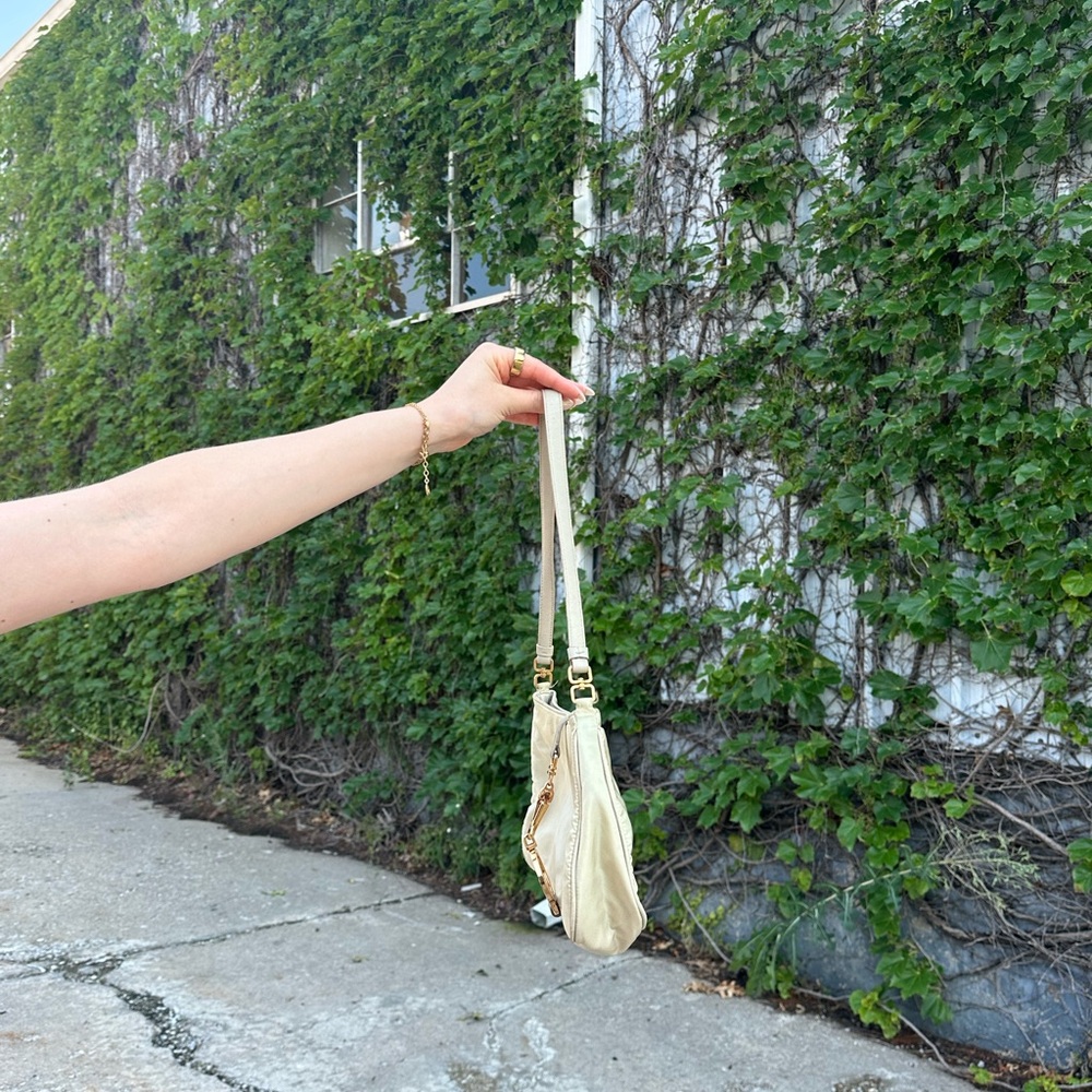 Prada Shoulder Bag Nylon - Picture 4 of 16